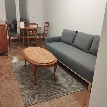 Le Coquet T2 15 Rue De La Fraternite 93700 Rdc Daire *